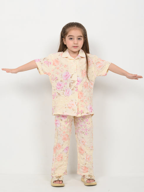 Imported Crinkle Vintage Bloom 2 Piece Set (Vanilla)