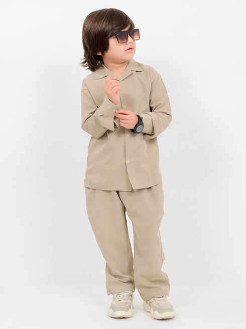 Eastern Starry Embossed Wash & Wear 2 Piece Set (Warm Beige)