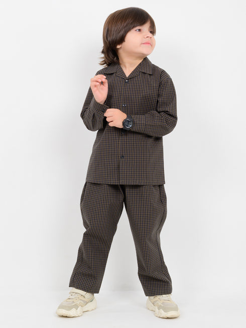 Checkered Imported Water Proof Wash & Wear 2 Piece Set