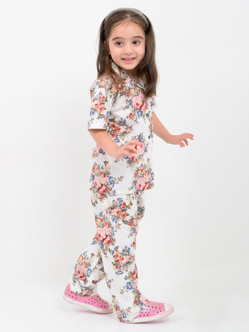 Spring Hug Imported Linen Set (Floral White)